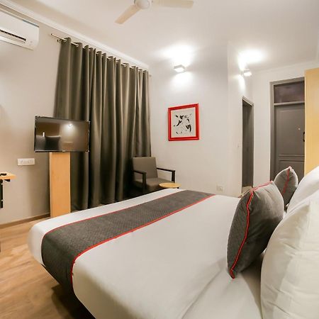 King Delhi Airport Hotell New Delhi Exteriör bild